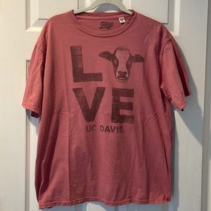 UC Davis dairy farm LOVE tshirt size M